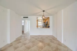 113 Royal Park Unit, Oakland Park, FL 33309 - Photo 7