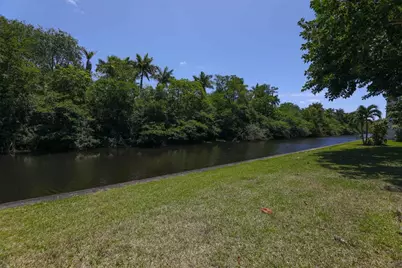 113 Royal Park #1H, Fort Lauderdale, FL 33309 - Photo 33