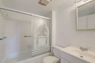 113 Royal Park Unit, Oakland Park, FL 33309 - Photo 17