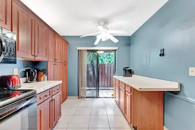 3725 Carambola Circle #2824, Coconut Creek, FL 33066 - Photo 11