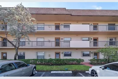 6095 N Sabal Palm Boulevard #212, Tamarac, FL 33319 - Photo 9