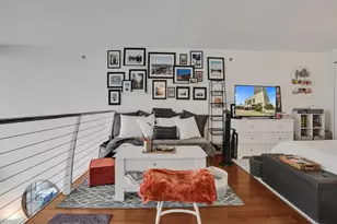 555 NE 15th St, Miami, FL 33132 - Photo 17