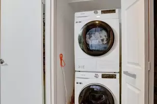 555 NE 15th St, Miami, FL 33132 - Photo 11