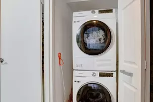 555 NE 15th St, Miami, FL 33132 - Photo 11