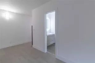 2424 SE 17th St, Fort Lauderdale, FL 33316 - Photo 15