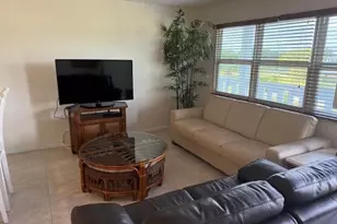 4104 Cambridge E Unit, Deerfield Beach, FL 33442 - Photo 3