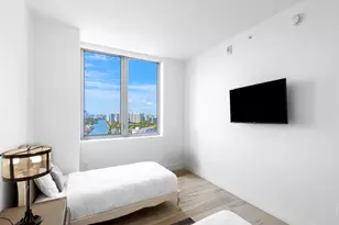 2600 E Hallandale Beach Blvd, Hallandale Beach, FL 33009 - Photo 25