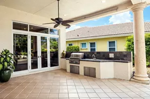 10897 Canary Island Ct, Plantation, FL 33324 - Photo 17