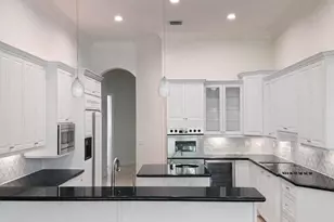 10897 Canary Island Ct, Plantation, FL 33324 - Photo 7