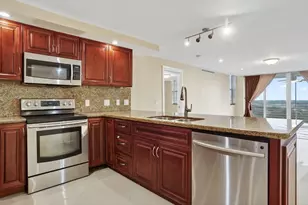 3499 Oaks Way, Pompano Beach, FL 33069 - Photo 7