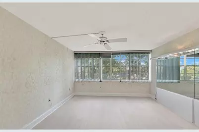 1000 Saint Charles Place #305, Hollywood, FL 33026 - Photo 11