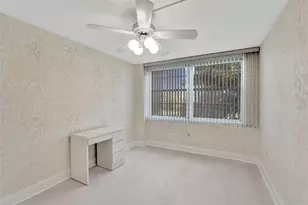 1000 St Charles Pl, Pembroke Pines, FL 33026 - Photo 19