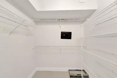 1000 Saint Charles Place #305, Hollywood, FL 33026 - Photo 13