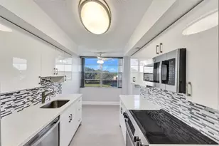 1000 St Charles Pl, Hollywood, FL 33026 - Photo 1