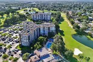 1000 St Charles Pl, Pembroke Pines, FL 33026 - Photo 33