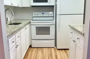 16 Newport Crescent A Unit, Deerfield Beach, FL 33442 - Photo 3