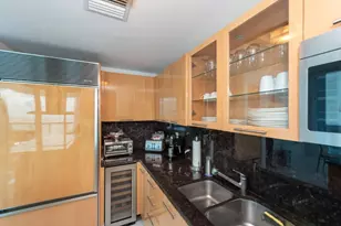 6899 Collins Ave, Miami Beach, FL 33141 - Photo 9