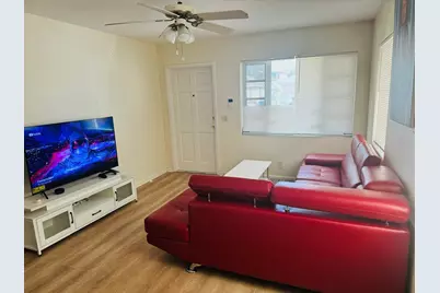 958 W 4th Street, Riviera Beach, FL 33404 - Photo 5