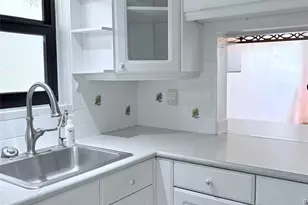 2306 S Cypress Bend Dr, Pompano Beach, FL 33069 - Photo 13