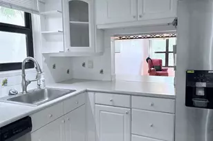 2306 S Cypress Bend Dr, Pompano Beach, FL 33069 - Photo 9