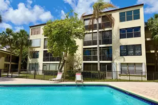 2306 S Cypress Bend Dr, Pompano Beach, FL 33069 - Photo 29