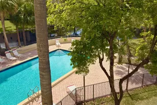 2306 S Cypress Bend Dr, Pompano Beach, FL 33069 - Photo 39