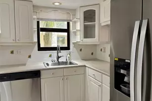 2306 S Cypress Bend Dr, Pompano Beach, FL 33069 - Photo 17