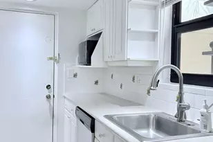 2306 S Cypress Bend Dr, Pompano Beach, FL 33069 - Photo 15