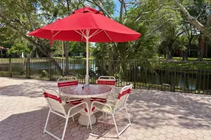 2306 S Cypress Bend Dr, Pompano Beach, FL 33069 - Photo 31