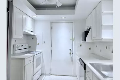 2306 S Cypress Bend Drive #319, Pompano Beach, FL 33069 - Photo 11