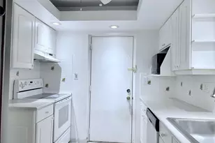 2306 S Cypress Bend Dr, Pompano Beach, FL 33069 - Photo 11