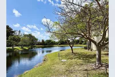 2306 S Cypress Bend Drive #319, Pompano Beach, FL 33069 - Photo 37