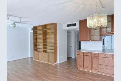 2306 S Cypress Bend Drive #319, Pompano Beach, FL 33069 - Photo 5