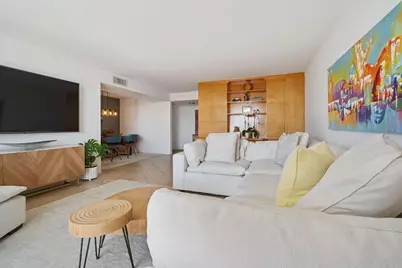 18021 Biscayne Boulevard #504, North Miami Beach, FL 33160 - Photo 3