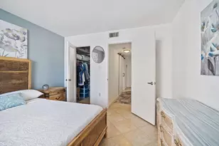 18021 Biscayne Blvd, North Miami Beach, FL 33160 - Photo 15