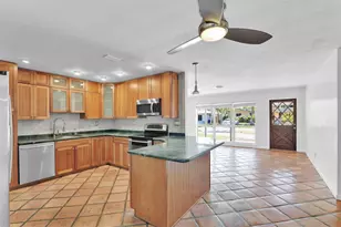 341 SE 8th St, Pompano Beach, FL 33060 - Photo 7