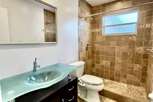 341 SE 8th St, Pompano Beach, FL 33060 - Photo 23