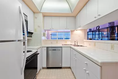 4010 Galt Ocean Drive #702, Fort Lauderdale, FL 33308 - Photo 7