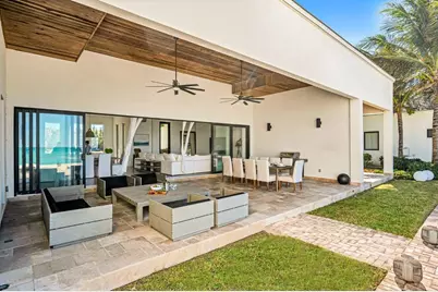 2404 Blue Lagoon, , FL  - Photo 17