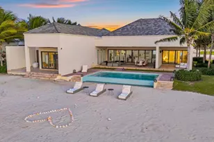 2404 Blue Lagoon, , FL - Photo 3