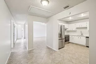 1091 Manor Dr, Lake Worth Beach, FL 33461 - Photo 5