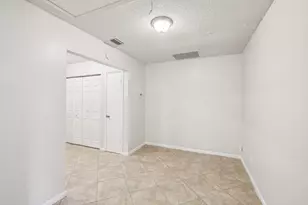 1091 Manor Dr, Lake Worth Beach, FL 33461 - Photo 9