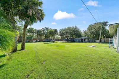 9633 Honeysuckle, Sebastian, FL 32976 - Photo 25