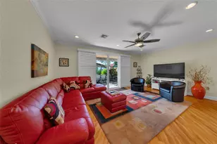 1327 SE 3rd Ave, Pompano Beach, FL 33060 - Photo 9