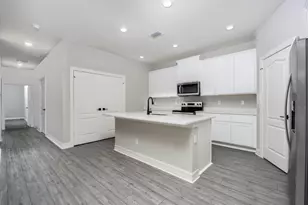 1811 Celebration Dr, Fort Pierce, FL 34947 - Photo 3