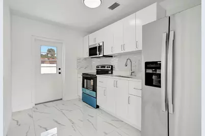 3060 NE 12th Avenue, Pompano Beach, FL 33064 - Photo 11