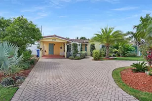 1736 NW 39th St, Oakland Park, FL 33309 - Photo 47