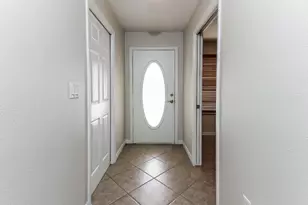 2095 SE Joyner Cir, Port Saint Lucie, FL 34952 - Photo 3