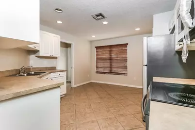 2095 SE Joyner Circle, Port Saint Lucie, FL 34952 - Photo 7