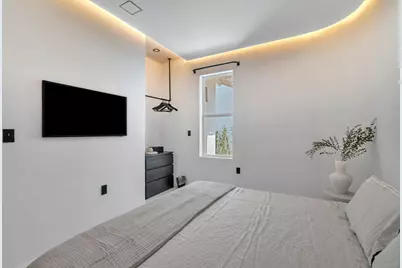 120 NE 25th Street, Miami, FL 33137 - Photo 13